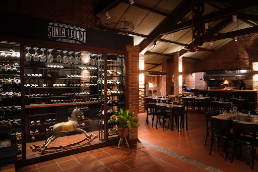 Santa Leoncia bar & grill
