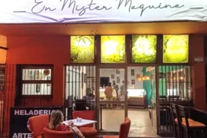 Heladería Cafeteria Artesanal (Mister Máquina) 2 Heladería Cafeteria Artesanal (Mister Máquina)